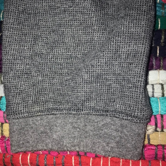 Perry Ellis long sleeve polo shirt size medium - Picture 4 of 5